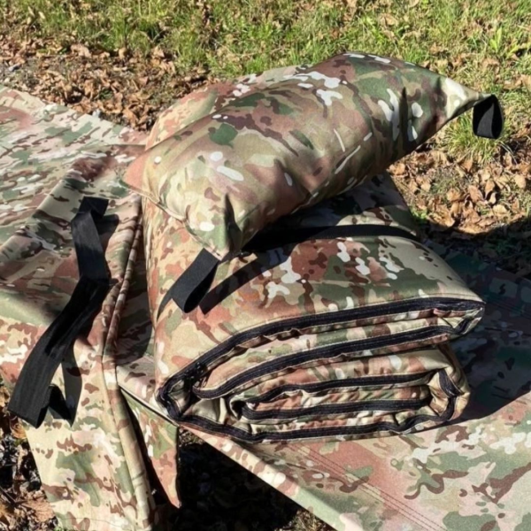 NATO Skladací 196x66 armádny skladací kempingový matrac, vankúš, poťah, kreslená farba