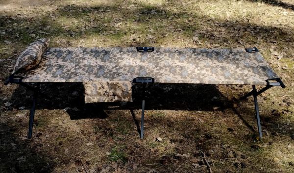 Skladací NATO 206x72 s vankúšom, vreckom, poľom, multicam, váha 11,5 kg